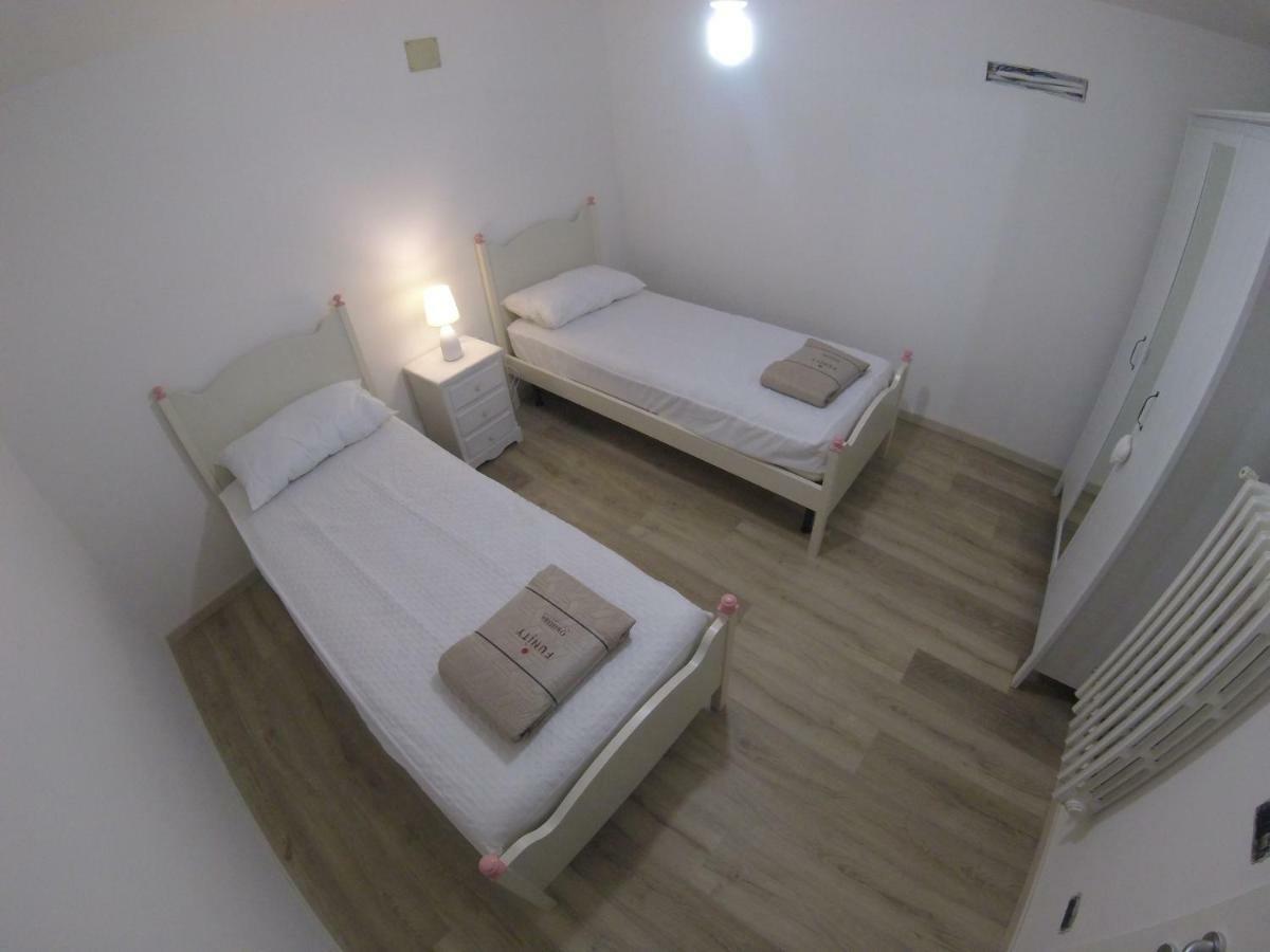 Suite Con Piscina - Vesuvio/Pompei Terzigno Ngoại thất bức ảnh